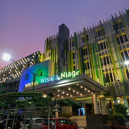 Hotel Wisata Niaga ปูร์โวเคอร์โต ภายนอก รูปภาพ