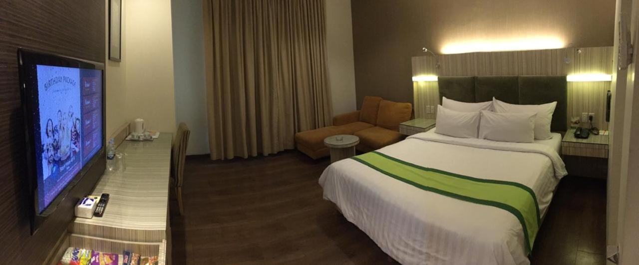 Hotel Wisata Niaga ปูร์โวเคอร์โต ภายนอก รูปภาพ